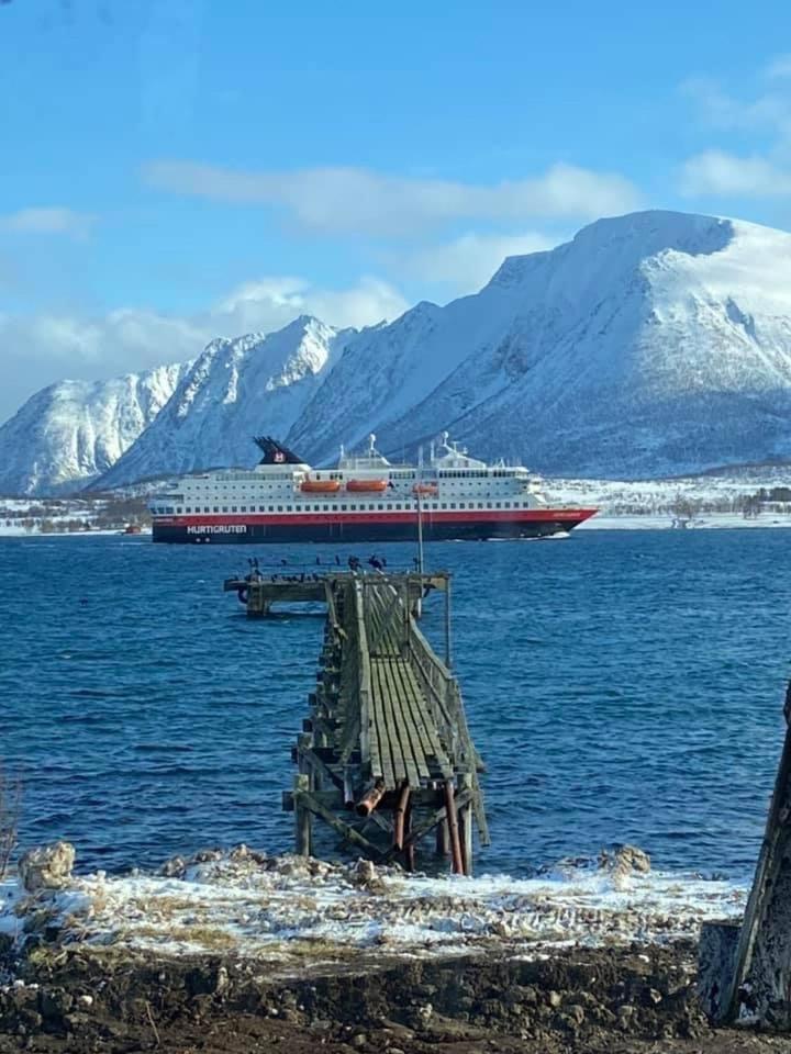 Sortland Camping Og Motell As Buitenkant foto
